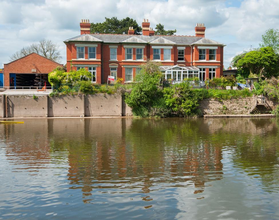 East Friars Bed And Breakfast Hereford Exterior photo