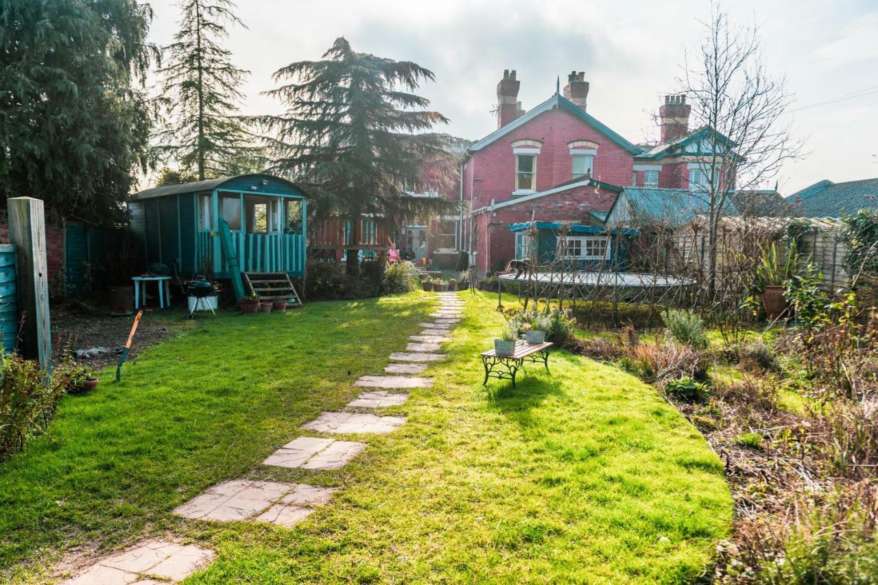 East Friars Bed And Breakfast Hereford Exterior photo