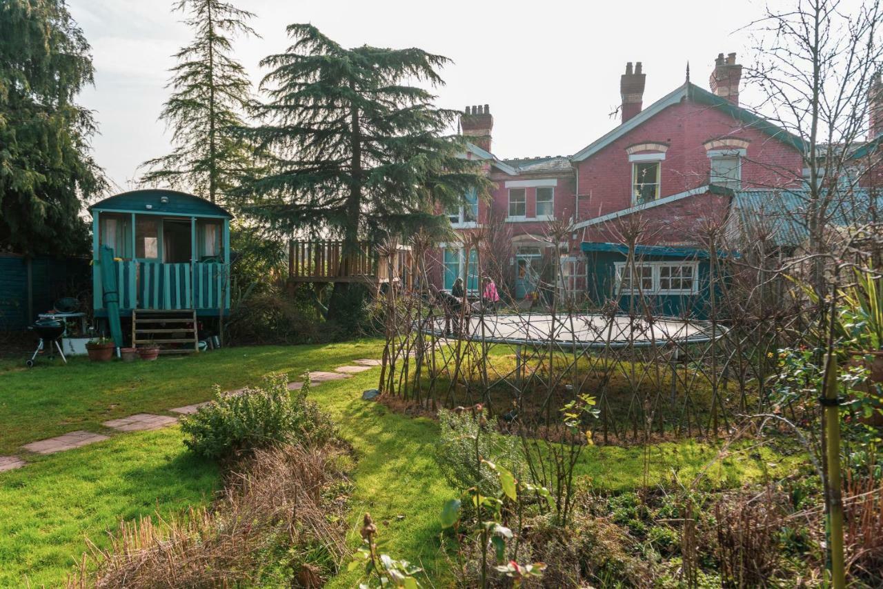 East Friars Bed And Breakfast Hereford Exterior photo